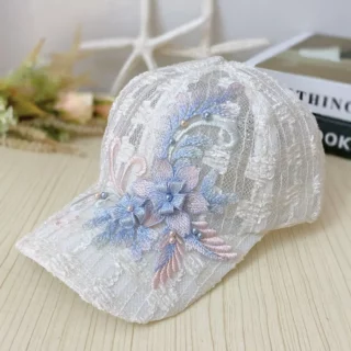 Casquette Blanche en Dentelle